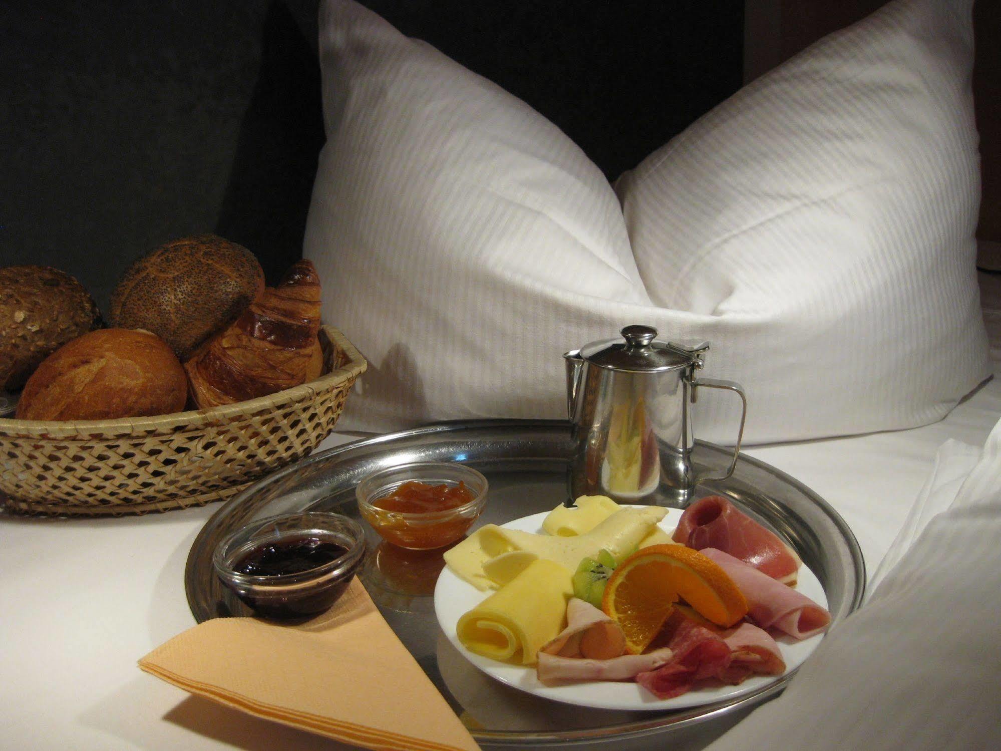 Hotel Am Hermannplatz Berlin Eksteriør bilde