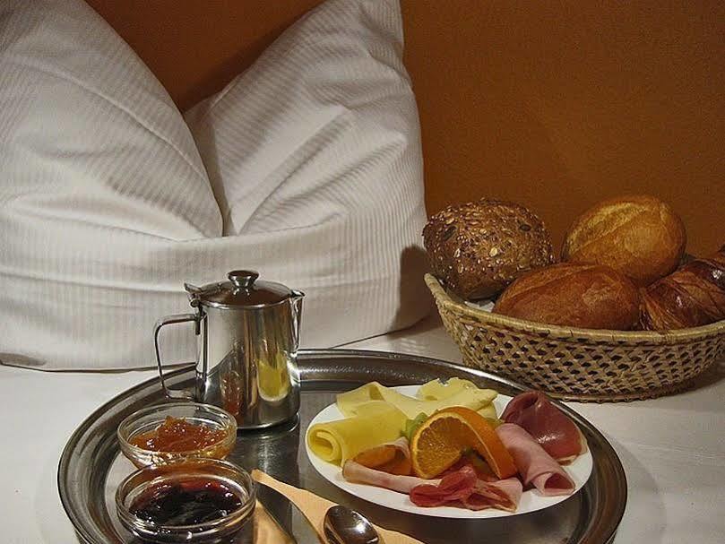 Hotel Am Hermannplatz Berlin Eksteriør bilde