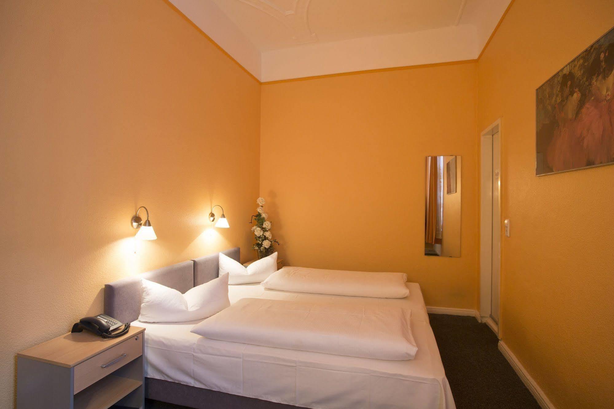 Hotel Am Hermannplatz Berlin Eksteriør bilde